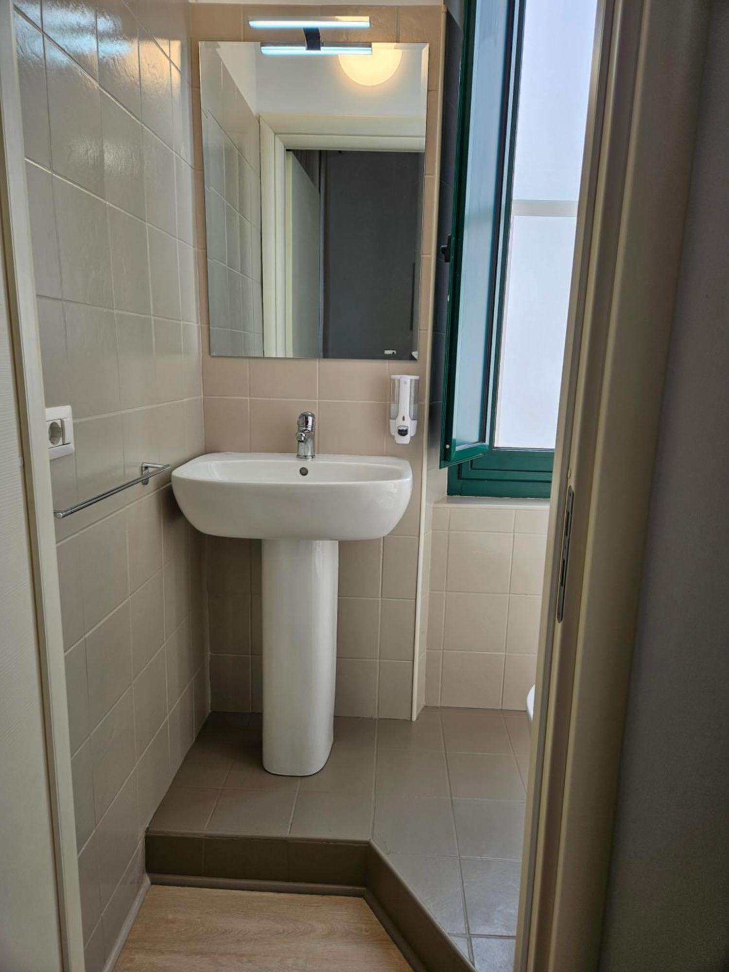 B&B Green Stazione Centrale E Centro 레조디칼라브리아 외부 사진