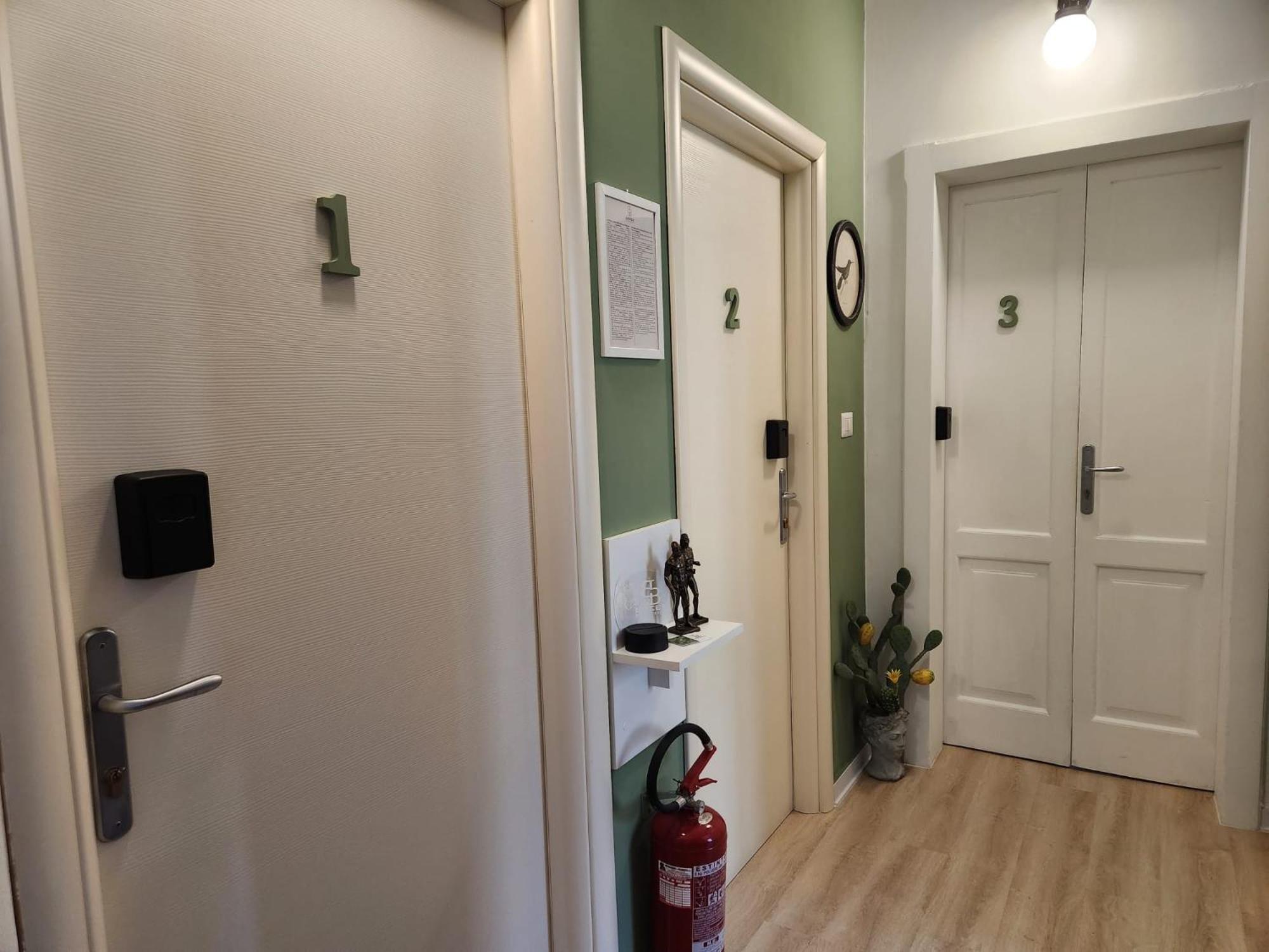 B&B Green Stazione Centrale E Centro 레조디칼라브리아 외부 사진